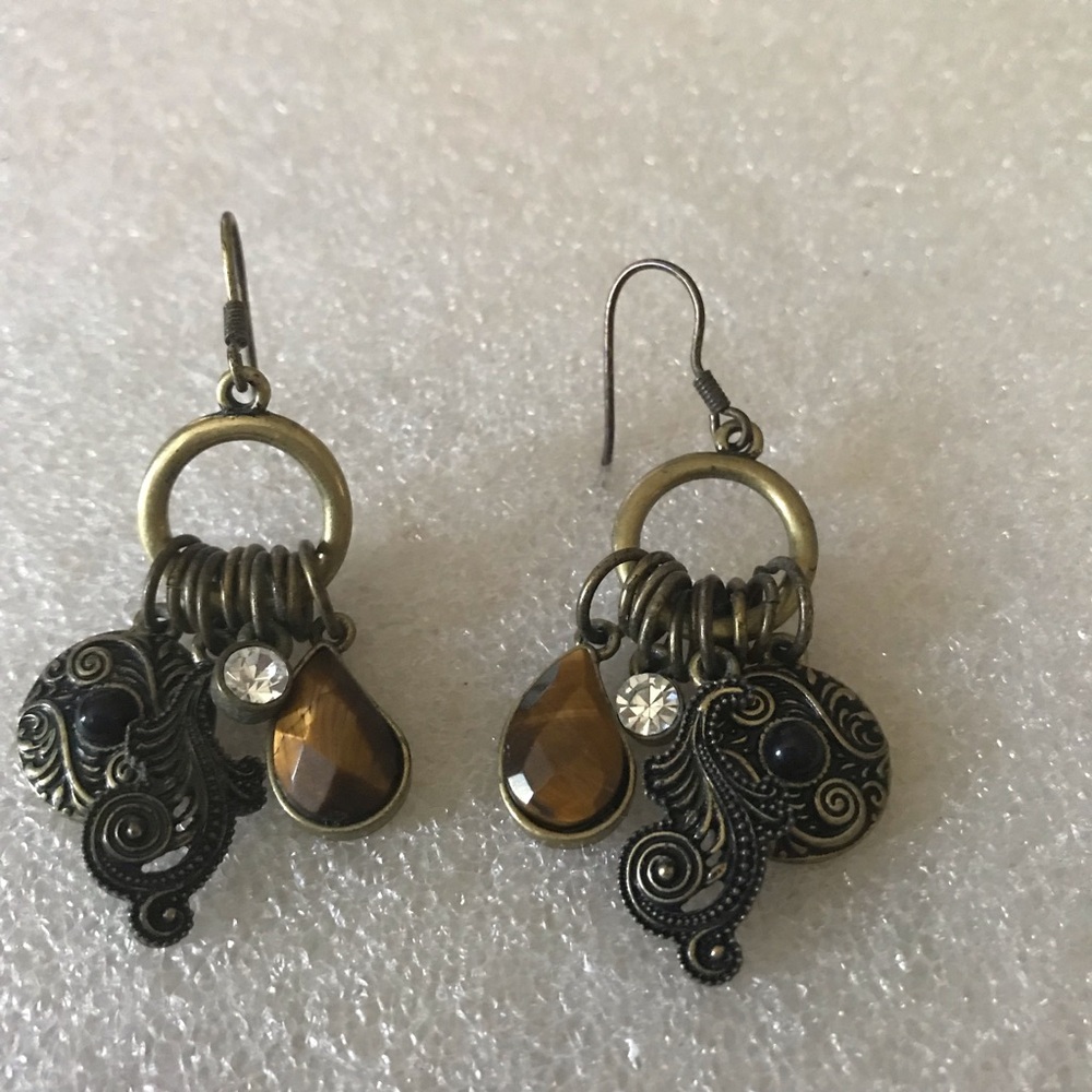 Vintage-Inspired Brass Teardrop Cluster Earrings in Gem